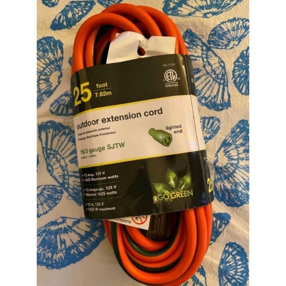 25 ft Outdoor Extension Cord, Lighted End